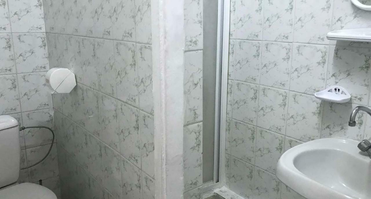 Kozatsky On Antonova Hotell Kiev Exteriör bild
