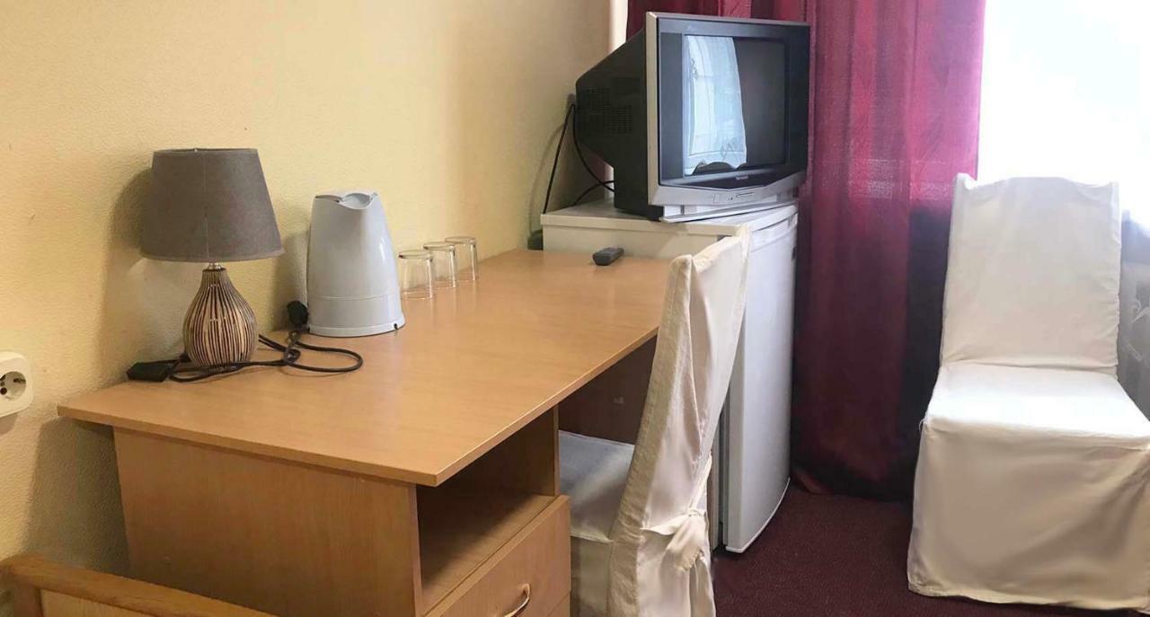 Kozatsky On Antonova Hotell Kiev Exteriör bild