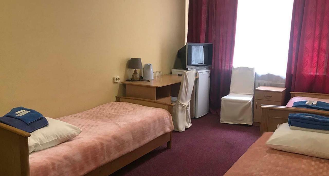Kozatsky On Antonova Hotell Kiev Exteriör bild